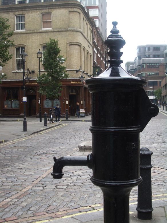 A replica of the Broad Street Pump (Source: User JustinC, Wikimedia Commons)